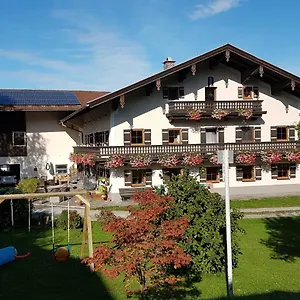 Am Valtlhof Appartement Grabenstätt